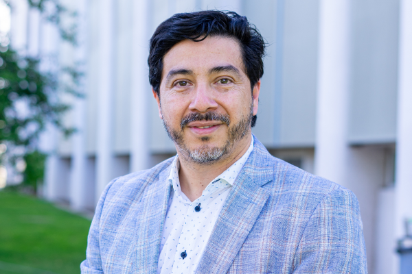 Roberto Jara, doctor en economía agraria y académico de la Facultad de Ciencias Agrarias de la Universidad de Talca.