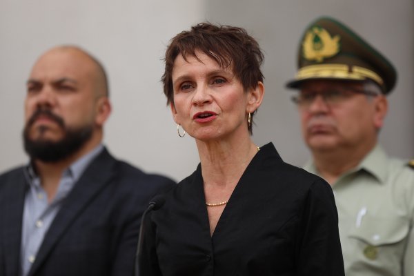 Tohá y ley antiterrorista: "Este proyecto no está atrasado, es un compromiso unilateral del Gobierno"