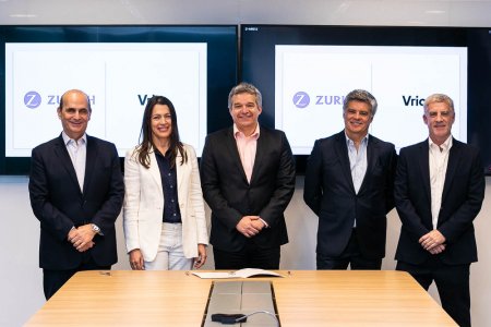 Zurich y dueña de DirecTV acuerdan una alianza regional para la distribución de seguros en América Latina