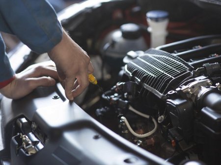 Automotrices amplían la venta directa de autopartes en Argentina por falta de repuestos