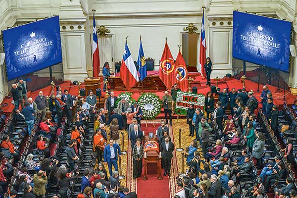 Muestras de pesar por el deceso del presidente del PC hubo en el exCongreso.