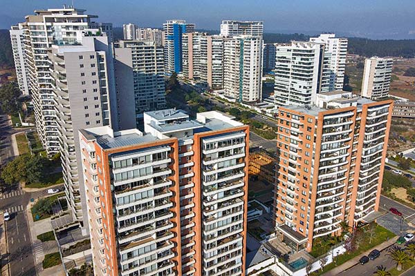 Departamentos multifamily disponibles aumentan un 142% en la Región Metropolitana en un año