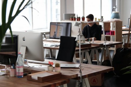 Empresas emergentes latinoamericanas se ven forzadas a despedir personal por menor financiación de capital riesgo: reporte