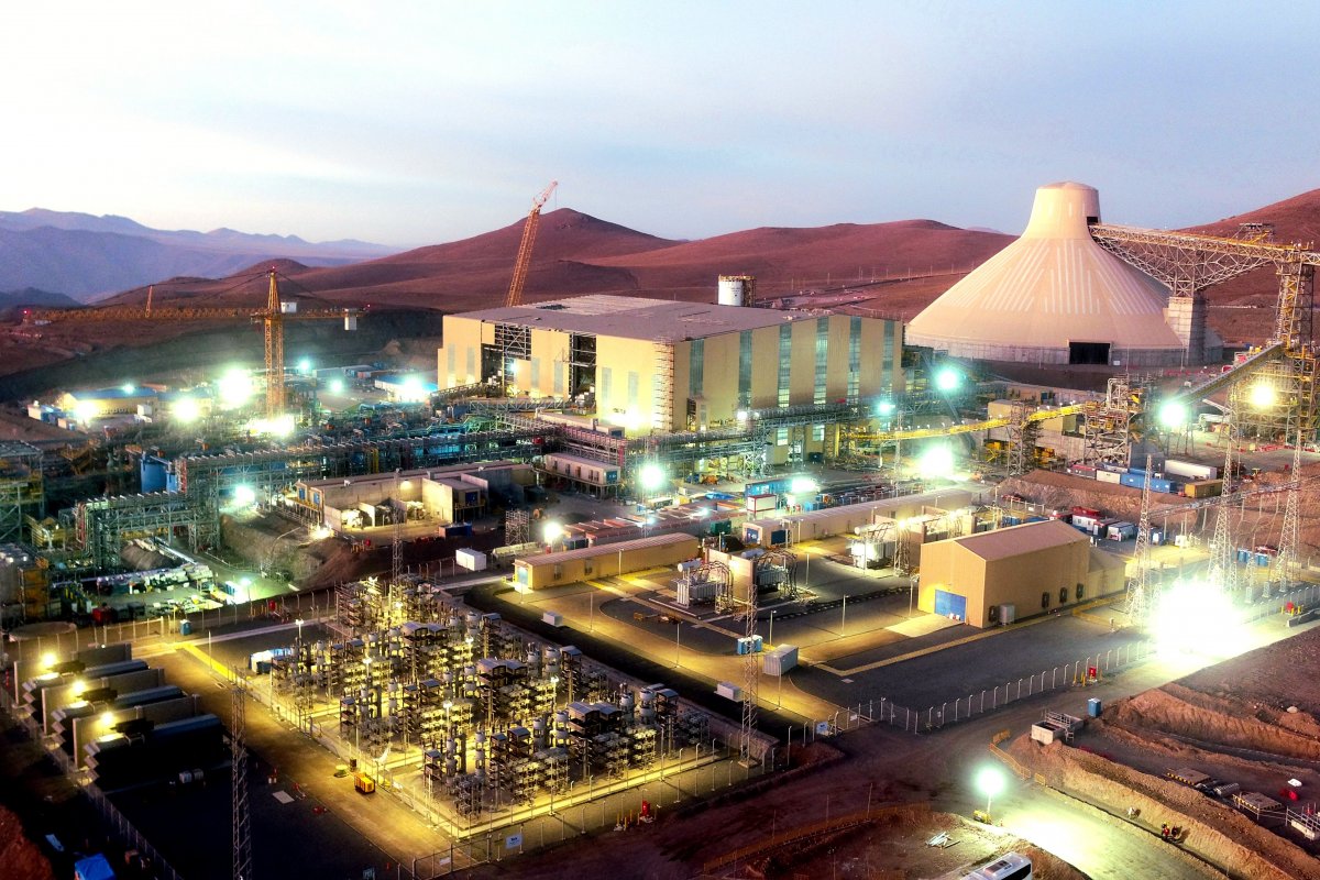 <p>Megaproyecto minero Quebrada Blanca se inaugurará a finales de octubre</p>