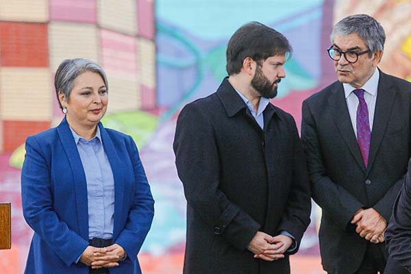 Los ministros Jara y Marcel tendrán roles clave en la agenda del Ejecutivo hacia fin de año.