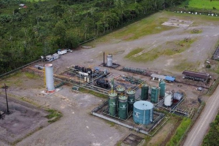 <p>Prohibición de minería y explotación petrolera le costará miles de millones a Ecuador</p>