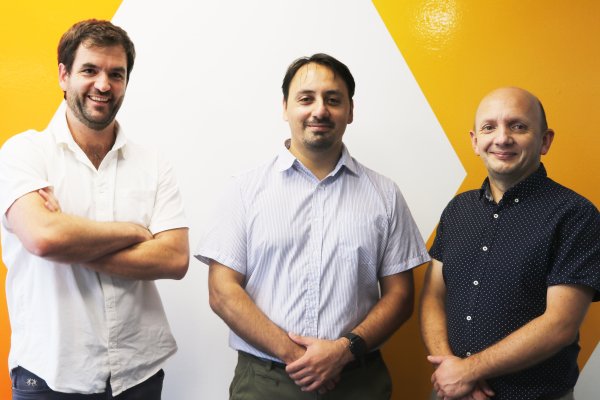 Juan Pablo González, Cristián Sauterel y Álvaro Rivera, parte del equipo de la fintech.