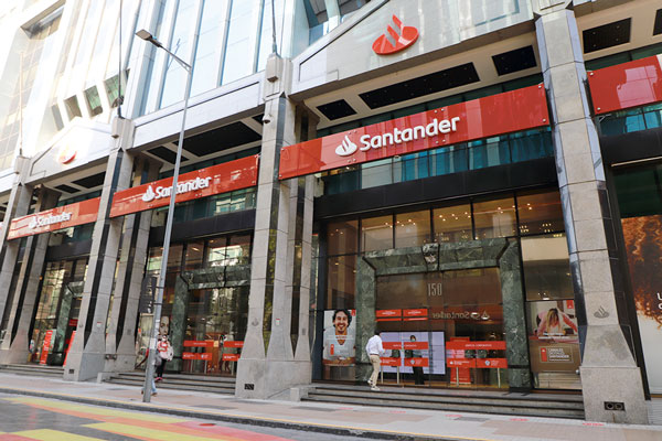 <p>Santander advierte que tipo de cambio determinará si los próximos recortes en la TPM serán de 75 o 100 puntos</p>