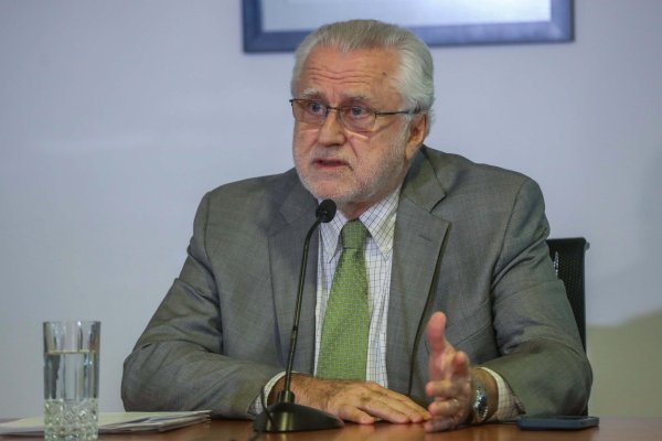 Pacheco califica de "payasada" los pronósticos de una posible insolvencia de Codelco