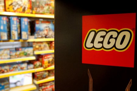 <p>Lego renuncia al material reciclado al darse cuenta de que las emisiones eran mayores</p>