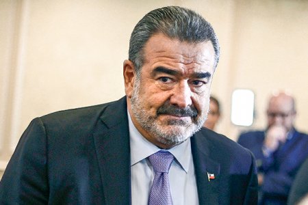 <p>Destacado empresario chileno Andrónico Luksic renuncia a todos sus directorios: "Es momento de alejarme del día a día"</p>