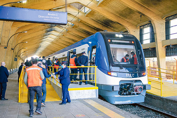 Fabricante español de trenes advierte oferta "temeraria" de rival chino en licitación de EFE e interpone medida prejudicial