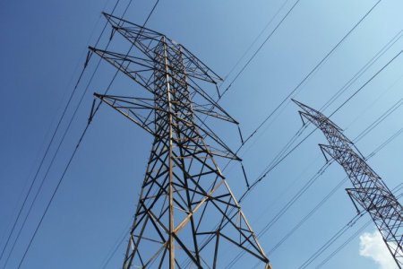 <p>Gobierno de Colombia lanza salvavidas a las empresas generadoras y comercializadora de energía</p>