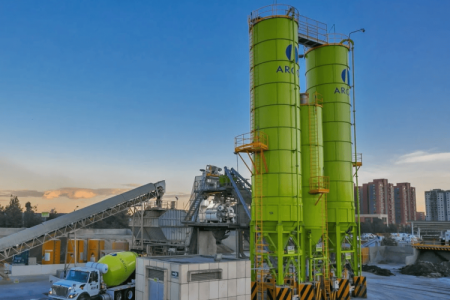 Las acciones de Cementos Argos se han disparado 95% desde la fusión con Summit Materials