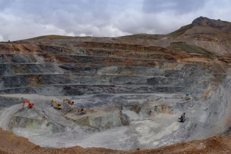 Perú: Minera Volcan sufre segunda rebaja en su calificación, ahora por parte de Fitch Ratings