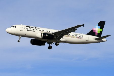 Mexicana Volaris advierte un impacto a su crecimiento por revisión de motores en aviones A320neo