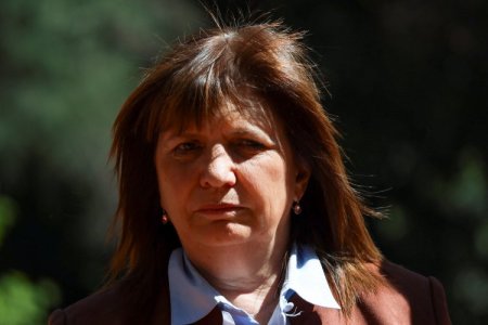 Argentina debe repensar la relación con China, dice candidata presidencial Patricia Bullrich