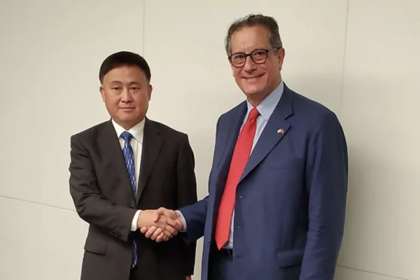 China da un respiro a Argentina con activación de swap y ministro de Economía promete acelerar pago de importaciones