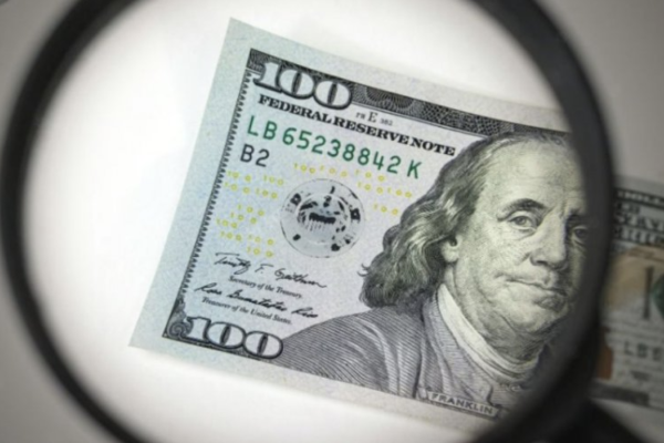 El dólar blue se desploma 80 pesos en Argentina a cuatro días de las elecciones