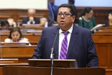 Ministro de Economía de Perú reconoce que el país entró en recesión