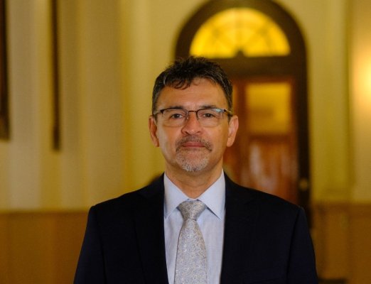 Flavio Salazar, profesor del Instituto de Ciencias Biomédicas de la Universidad de Chile.