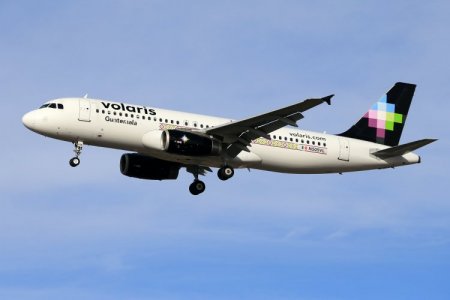 Mexicana Volaris tiene un 13% de sus aviones parados en tierra por revisión de motores