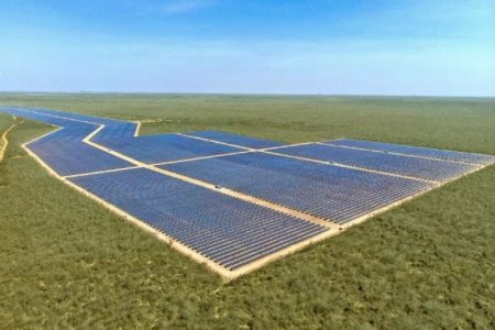Filial brasileña de Engie compra plantas solares de Atlas por casi US$ 646 millones, deuda incluida