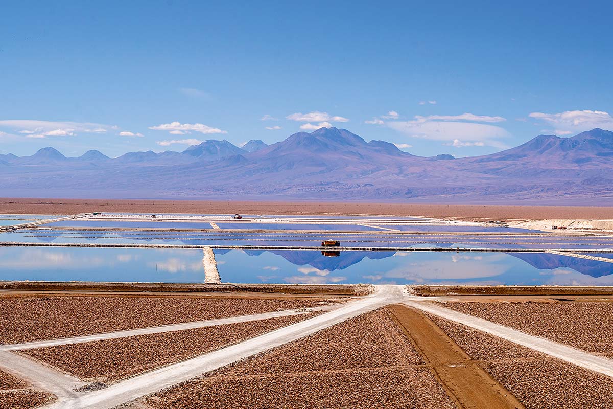 <p>Guerra entre Israel y Hamas lleva a suspender inauguración de planta de Albemarle en salar de Atacama</p>