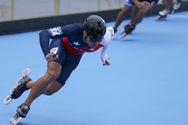 En patinaje de velocidad en los 500 metros, el medallista Emanuelle Silva se quedó con el bronce, tras ser empujado en la competencia por el brasileño Abel Rocha, quien fue descalificado. (Foto: Santi Bahamonde COCH)