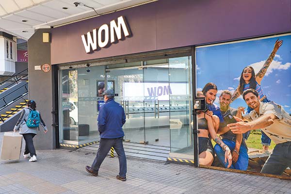 WOM se reúne con la Subtel para avanzar en 5G, pero advierte que “mantendrá su estrategia legal”