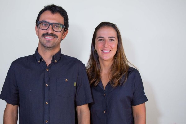 Cristián Pérez (COO) y Magdalena Poblete (CEO) de Aictive.