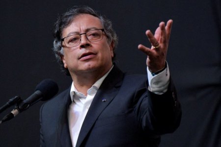 <p>Bajar las tasas o aumentar la inversión pública: las dos soluciones de Petro para una economía en rojo</p>