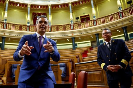 <p>Pedro Sánchez es reelegido presidente del Gobierno español, segundo Ejecutivo de coalición de la democracia</p>