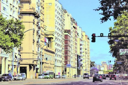 <p>Elecciones en Argentina: escasez de arriendos y valores por las nubes, la otra cara de la crisis</p>