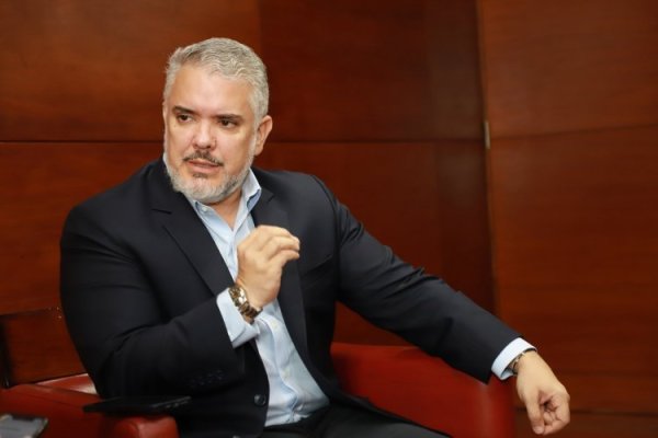 <p>Iván Duque, exPresidente de Colombia: “Chile merece tener una nueva Constitución, que pase la página de Augusto Pinochet”</p>