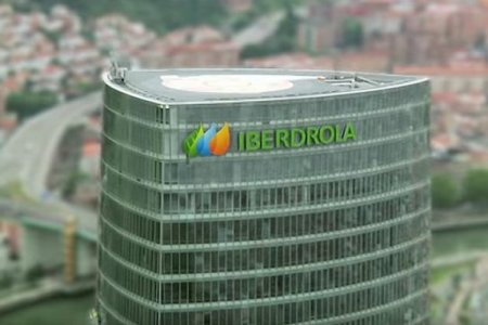 <p>Española Iberdrola busca reinvertir en México tras venta de plantas al Gobierno local</p>