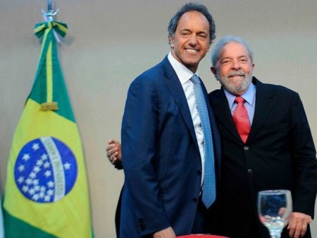 <p>Milei le entrega instrucciones a Scioli para mantener relación con Brasil: creó un paper reservado y envió una carta a Lula</p>