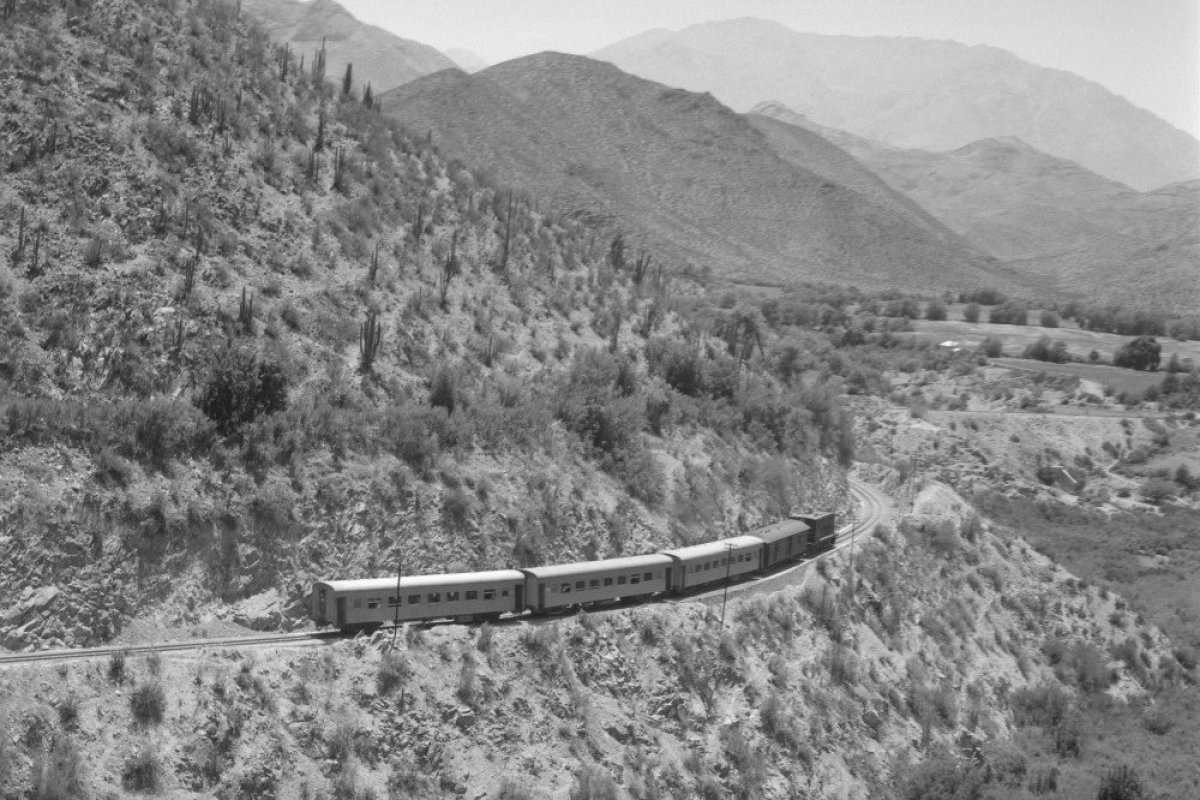 <p>Guía del Ocio: Los jóvenes, las mujeres bacanas, el aire y la crónica</p>