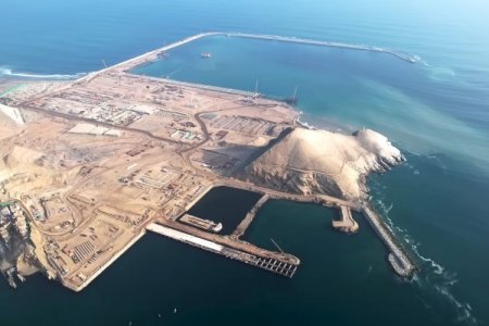 <p>Megapuerto de Chancay en Perú avanza con miras al foro APEC: primeras grúas llegarán en marzo 2024</p>