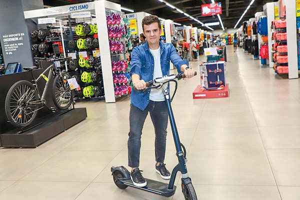 <p>Jon Hernaez, CEO de Decathlon en Chile. Foto: Julio Castro. Foto: Julio Castro</p>