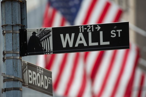 Wall Street sube tras datos de empleo EEUU que apuntan a un aterrizaje suave