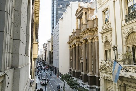 <p>¿Qué implica la restricción cambiaria del Banco Central de Argentina?</p>