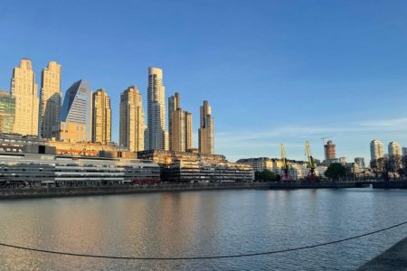 <p>Casas vacías e inquilinos sin hogar: las consecuencias de la crisis del peso argentino</p>