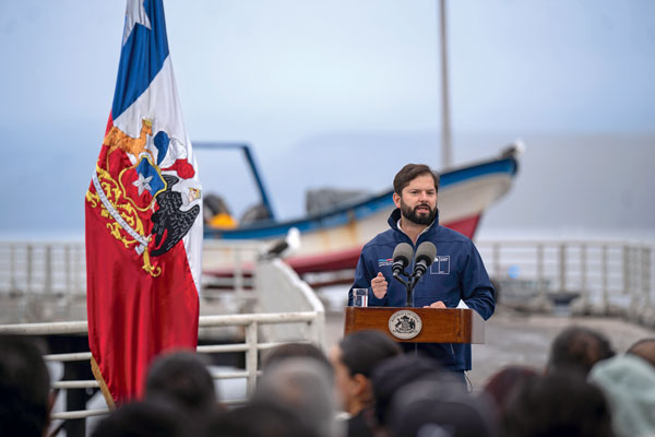 El Presidente Boric presentó la nueva Ley de Pesca en Quintay. Foto: Presidencia