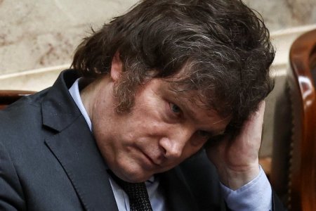 <p>Milei se enfrenta a una encrucijada política por su decreto económico, pese a aval de privados y del mercado</p>