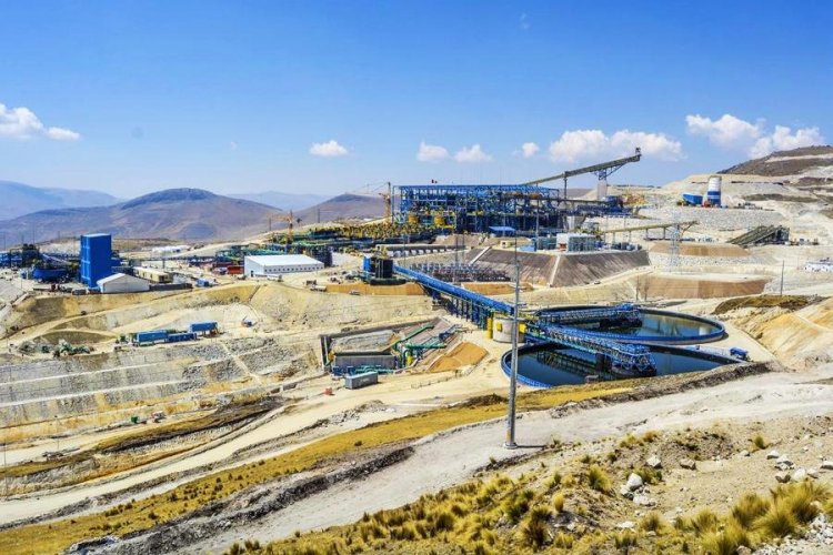 ¿Cuáles son los proyectos de cobre que animaron al chileno grupo Luksic a invertir en Buenaventura?