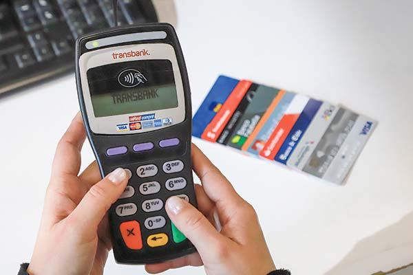 Transbank y plan tarifario: “El mercado no presenta barreras a la entrada que ameriten mantener una autorregulación o regulación"