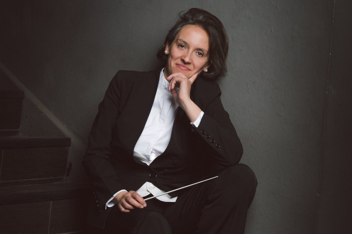 <p>Alejandra Urrutia, directora de orquesta: “Mi sueño era traer el mundo a Chile”</p>