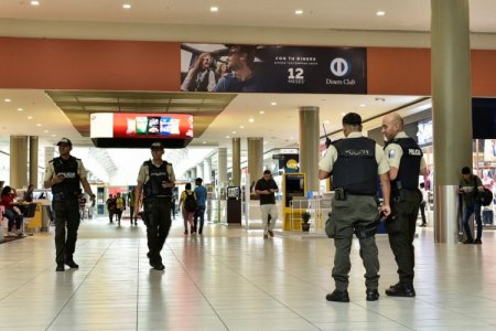 <p>Ecuador: Cómo se vivieron las primeras 24 horas de guerra interna</p>