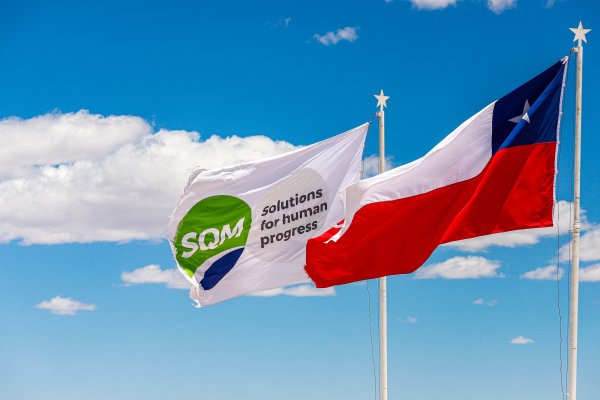 <p>SQM reanuda sus operaciones de litio en Chile tras el levantamiento de los bloqueos en el Salar de Atacama</p>